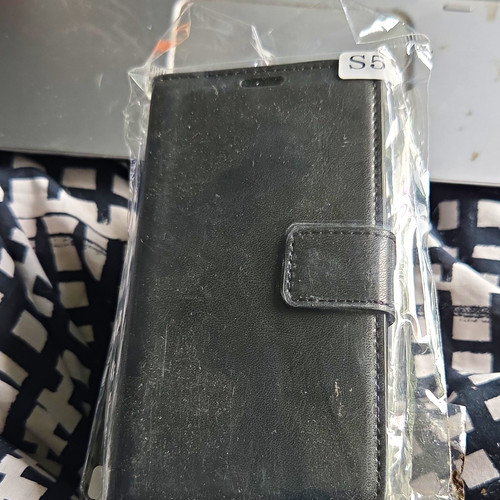 Klappetui kunstleder schwarz - kunstleder,
